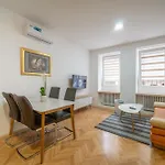 Four Seasons Apartments