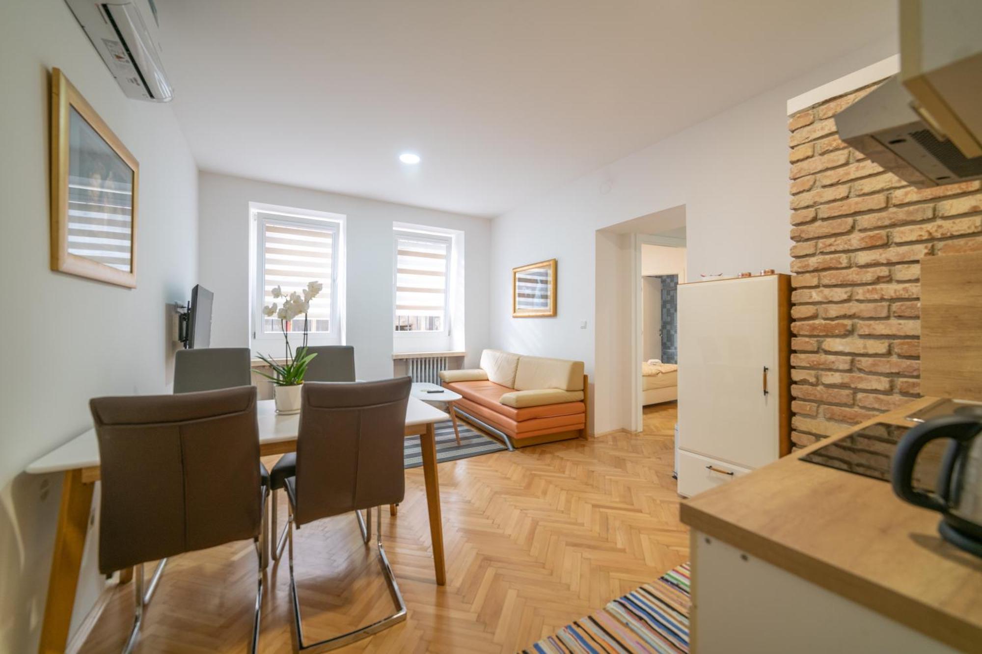 Apartment Four Seasons