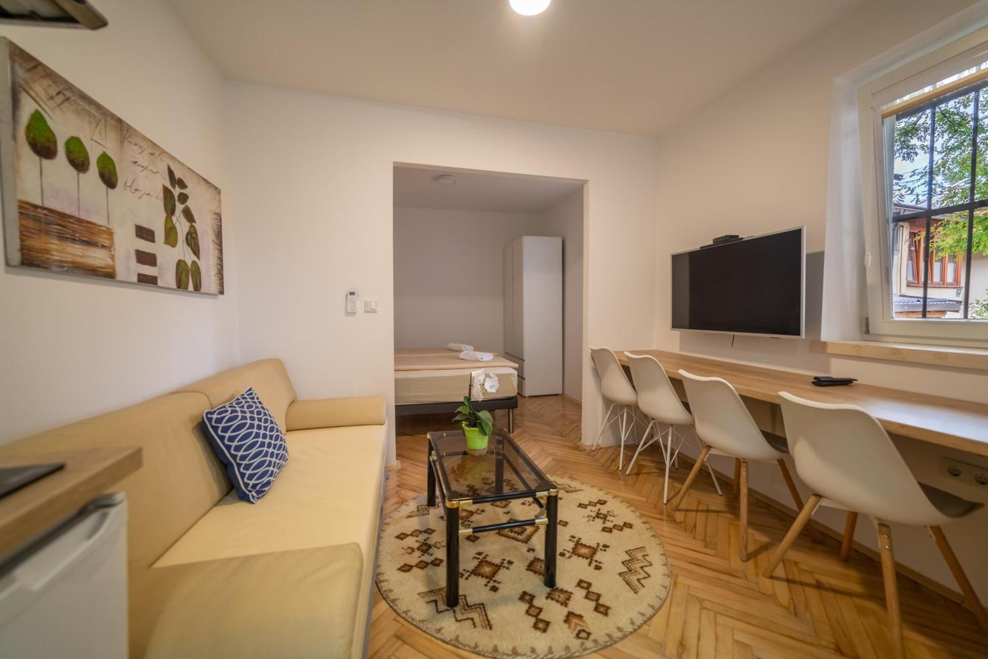 Apartment Four Seasons *